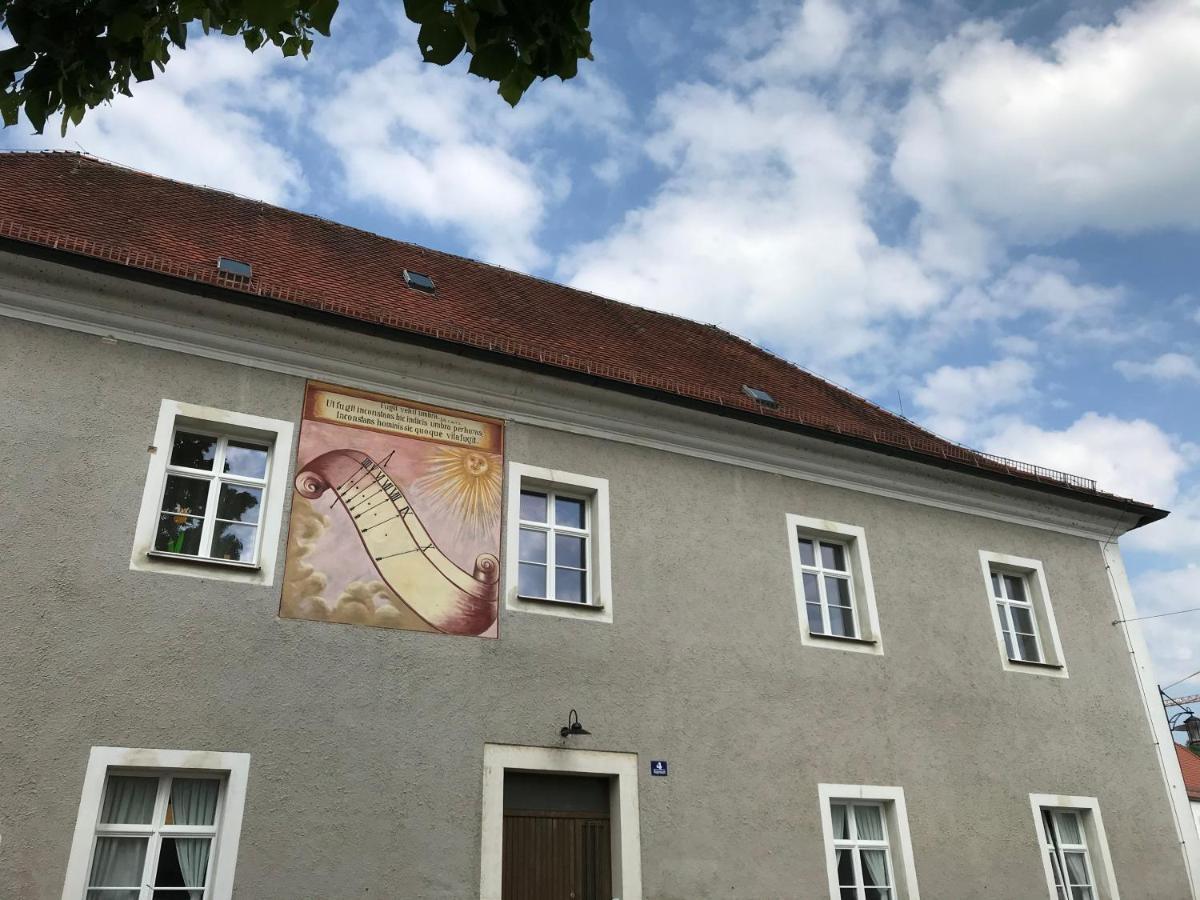65Qm Wohnung Klosterblick Im Historischen Pfarrhaus Pielenhofen Экстерьер фото